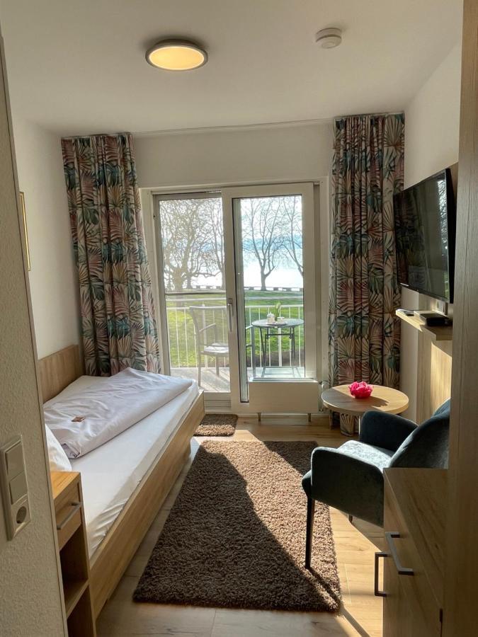 Iris Am See Garni Radolfzell am Bodensee Exterior photo